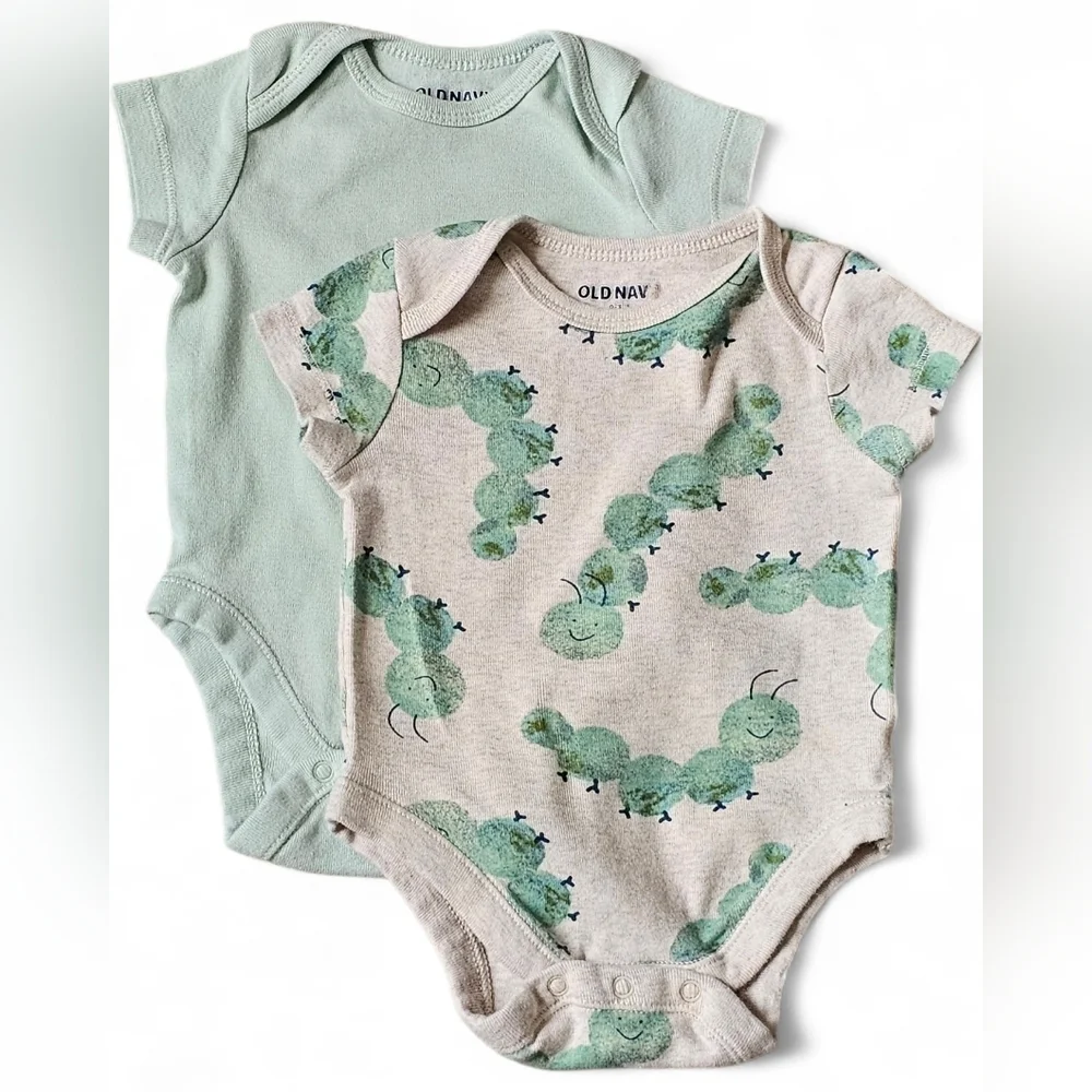 Old Navy 2 Pack Bodysuit Set Size 0–3M